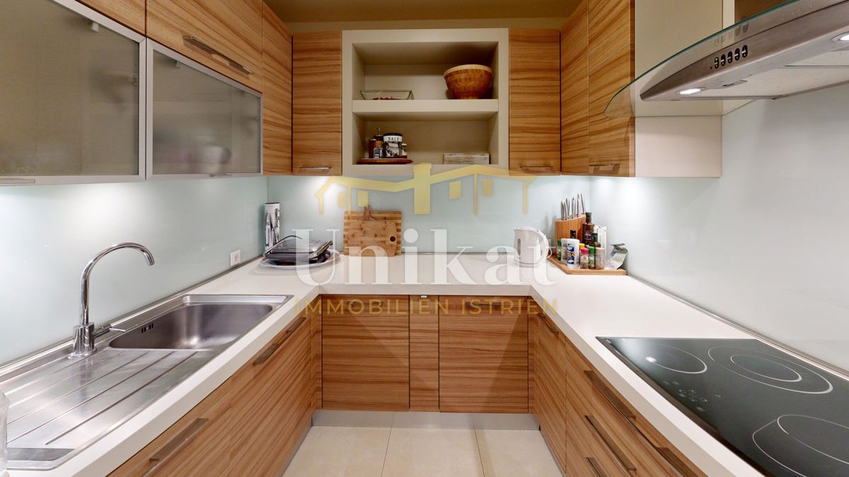 Appartamento su due piani con 4 camere da letto